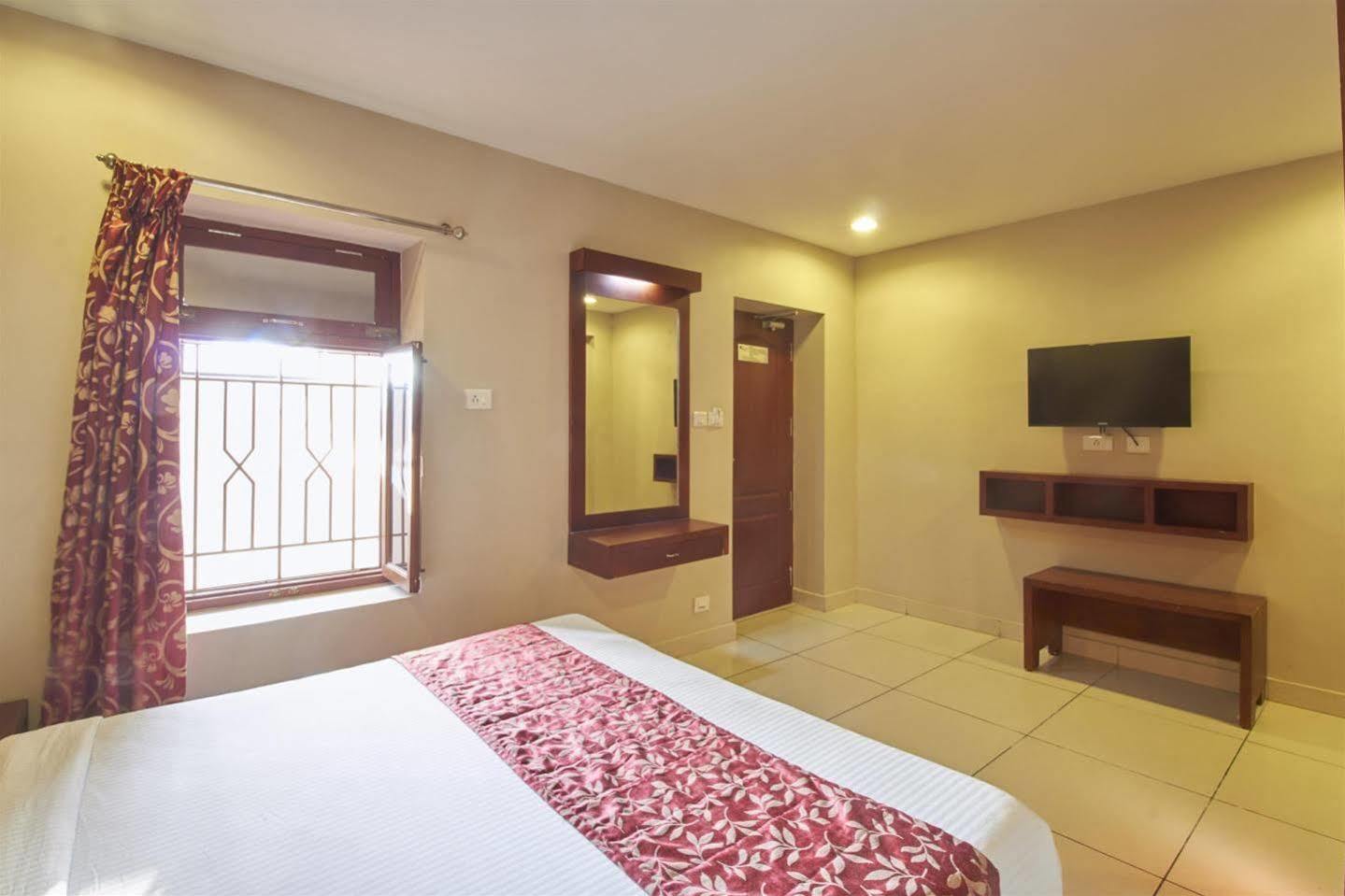 Pleasant Inn Puducherry Eksteriør billede